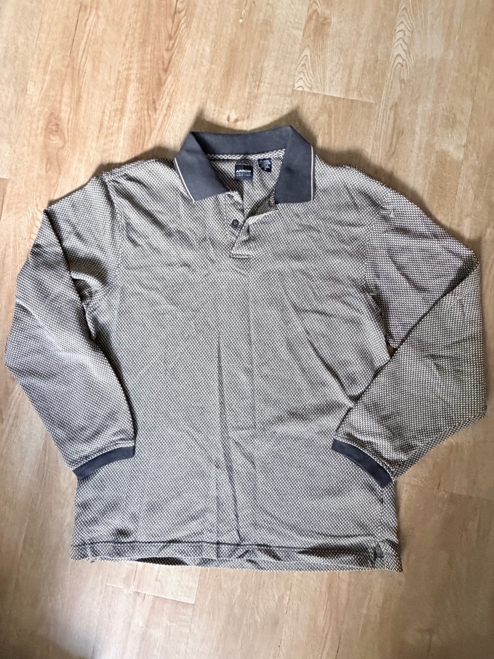 Arrow Two-Tone Polo in Beige and Black